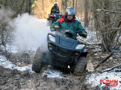 Катание наквадроциклах Нарочь